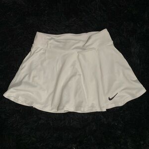 White Nike tennis skirt. Size XS